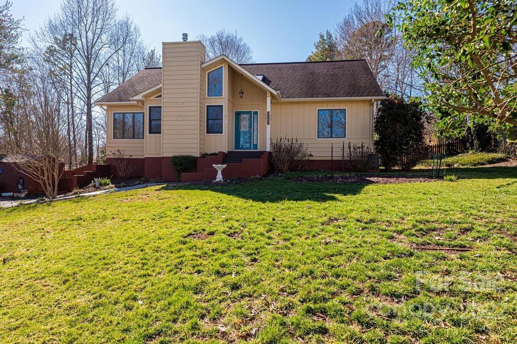 5483 Valley Run Street Hickory NC 28601