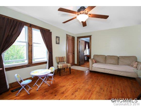 18 Morgan Branch Road Weaverville NC 28787