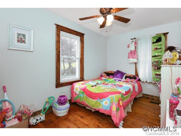 18 Morgan Branch Road Weaverville NC 28787
