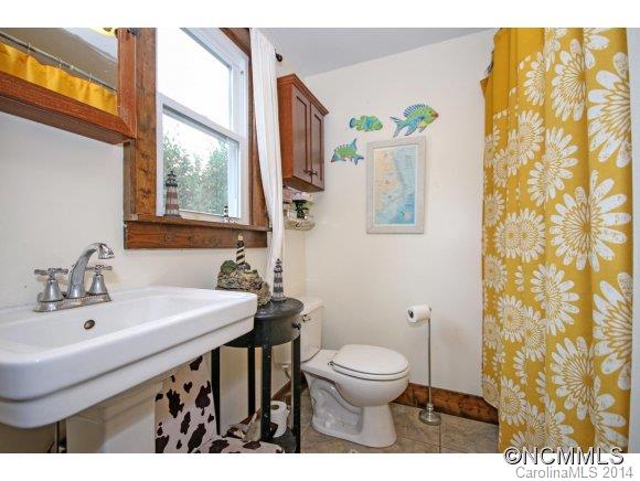 18 Morgan Branch Road Weaverville NC 28787