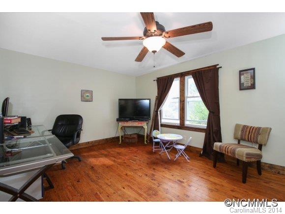 18 Morgan Branch Road Weaverville NC 28787