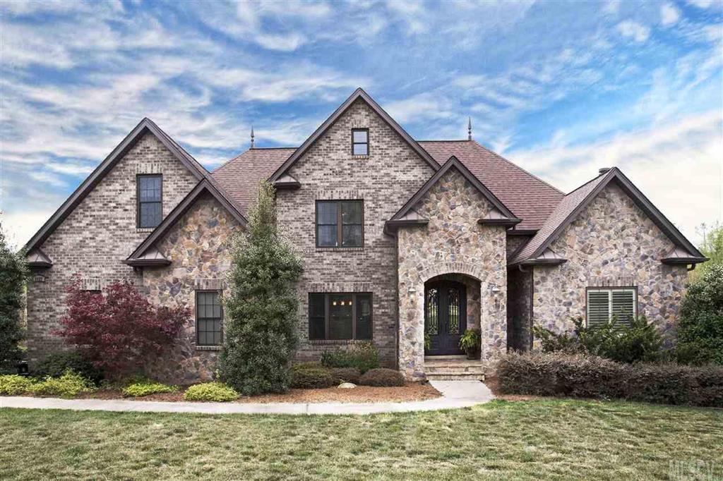 1127 Daisy Lane Hickory NC 28602