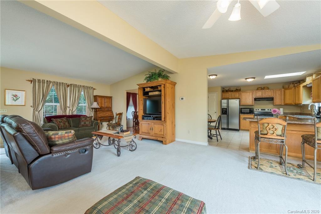7 Mandy Lane Weaverville NC 28787