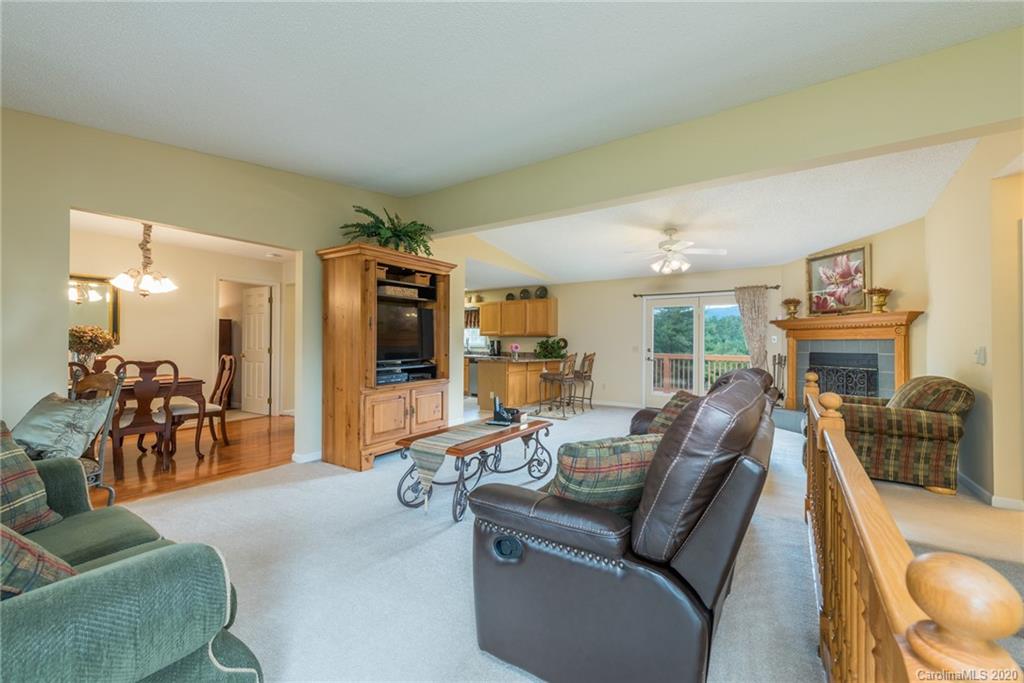 7 Mandy Lane Weaverville NC 28787