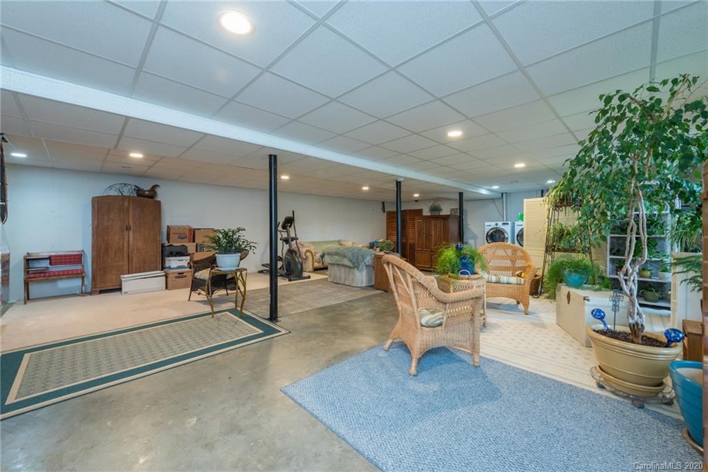 7 Mandy Lane Weaverville NC 28787