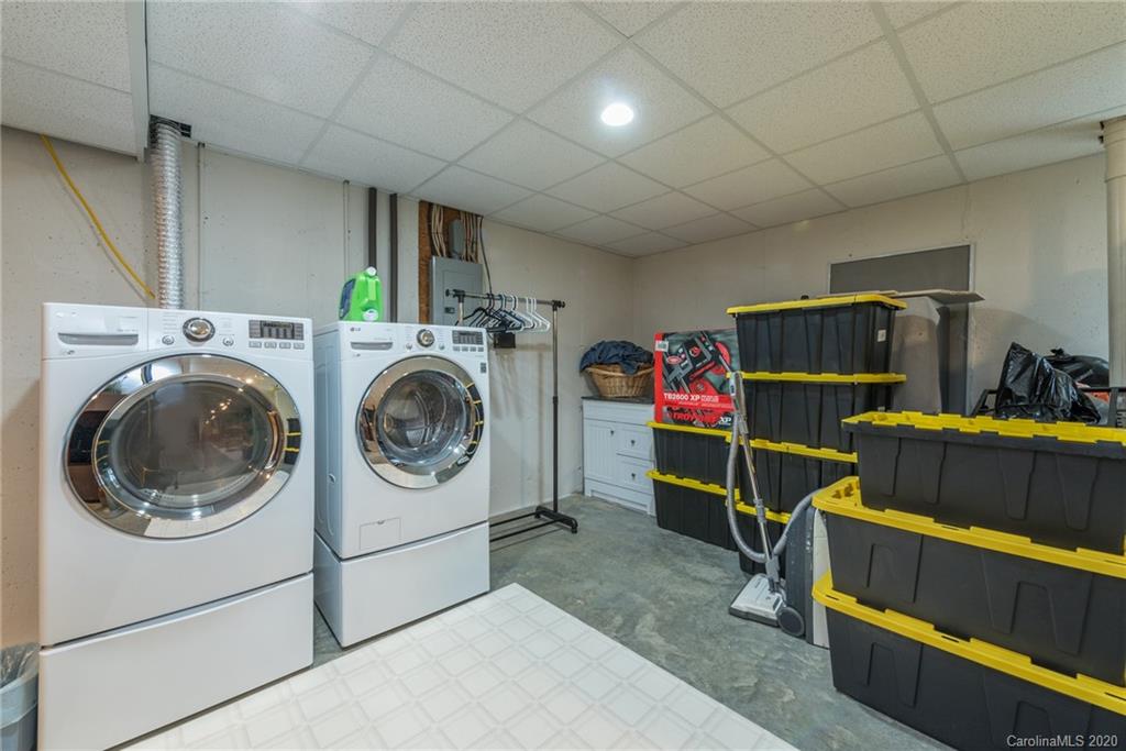 7 Mandy Lane Weaverville NC 28787