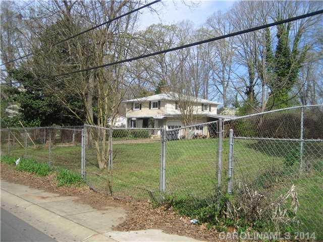 512 Greenwood Drive Charlotte NC 28217