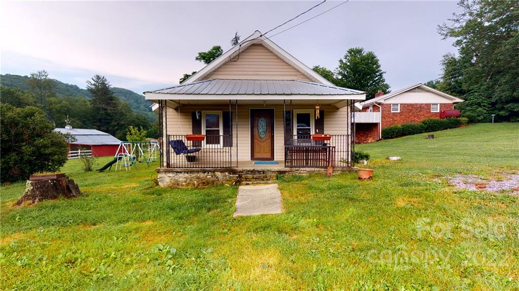 2757 Hyatt Creek Road Waynesville NC 28786