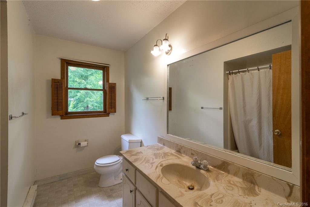 12 Barger Road Asheville NC 28803