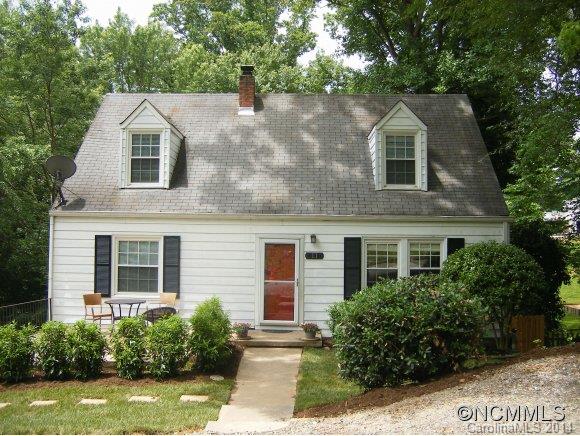 11 Canterbury Road Asheville NC 28805