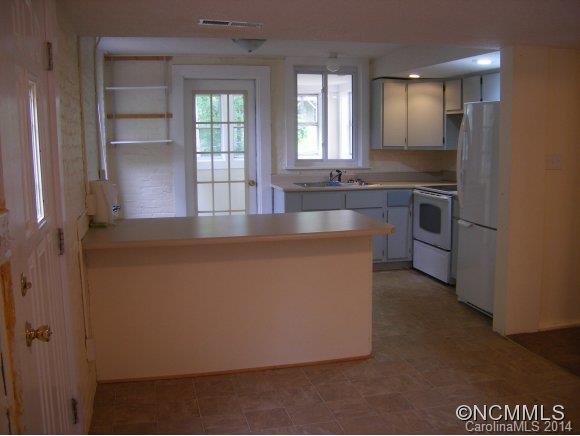 11 Canterbury Road Asheville NC 28805