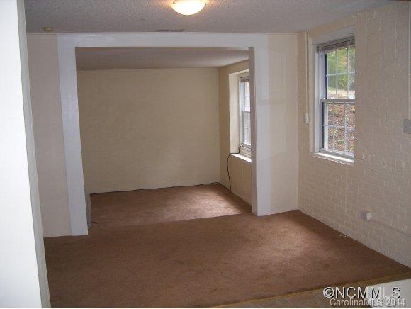 11 Canterbury Road Asheville NC 28805
