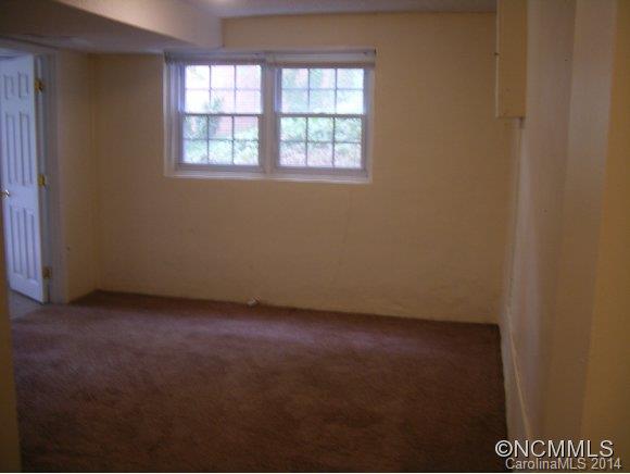 11 Canterbury Road Asheville NC 28805