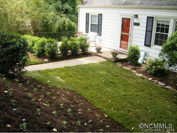 11 Canterbury Road Asheville NC 28805