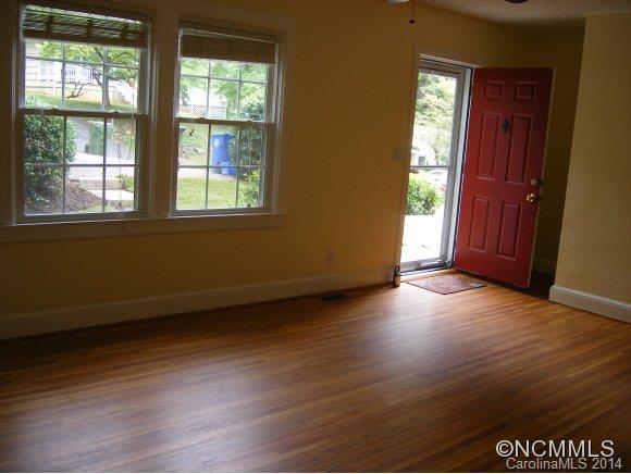 11 Canterbury Road Asheville NC 28805