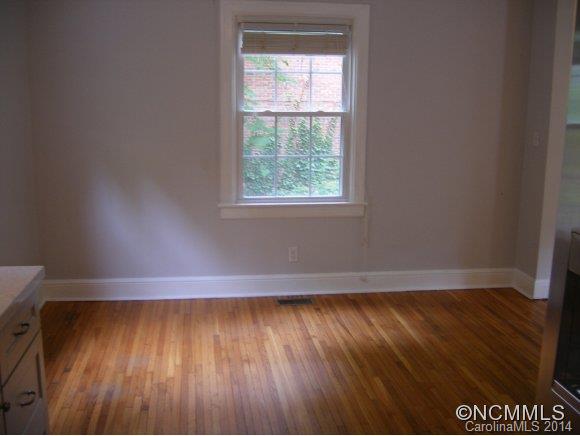 11 Canterbury Road Asheville NC 28805
