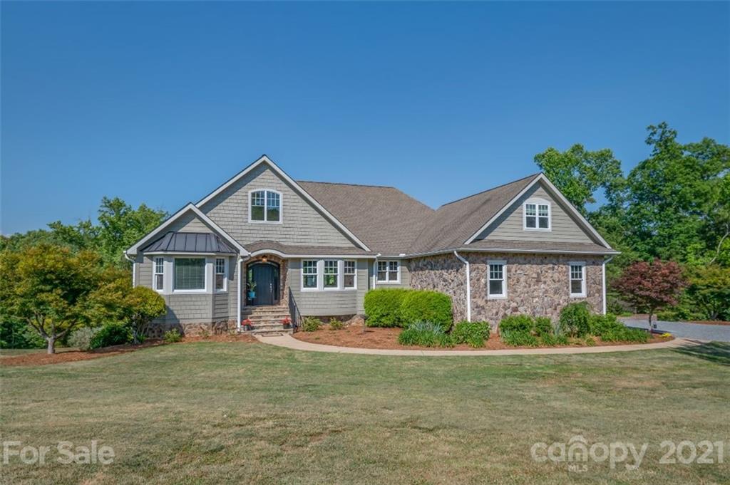 1763 Golf Course Road Columbus NC 28722