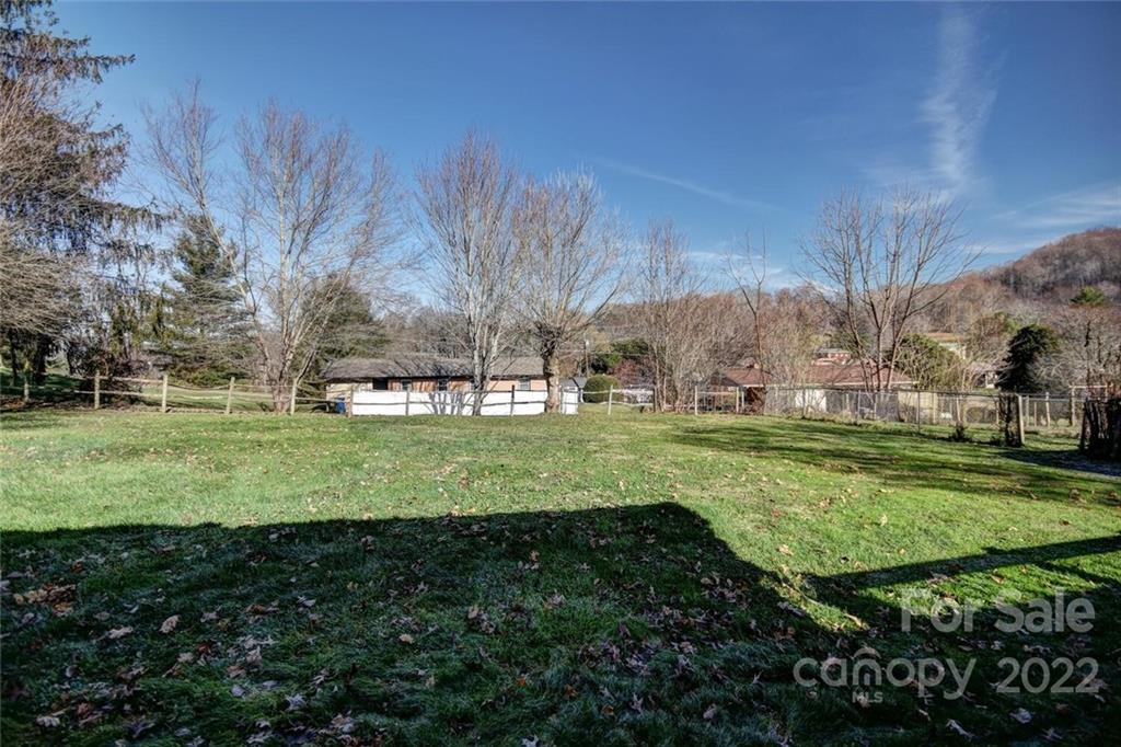 49 Farley Street Waynesville NC 28786