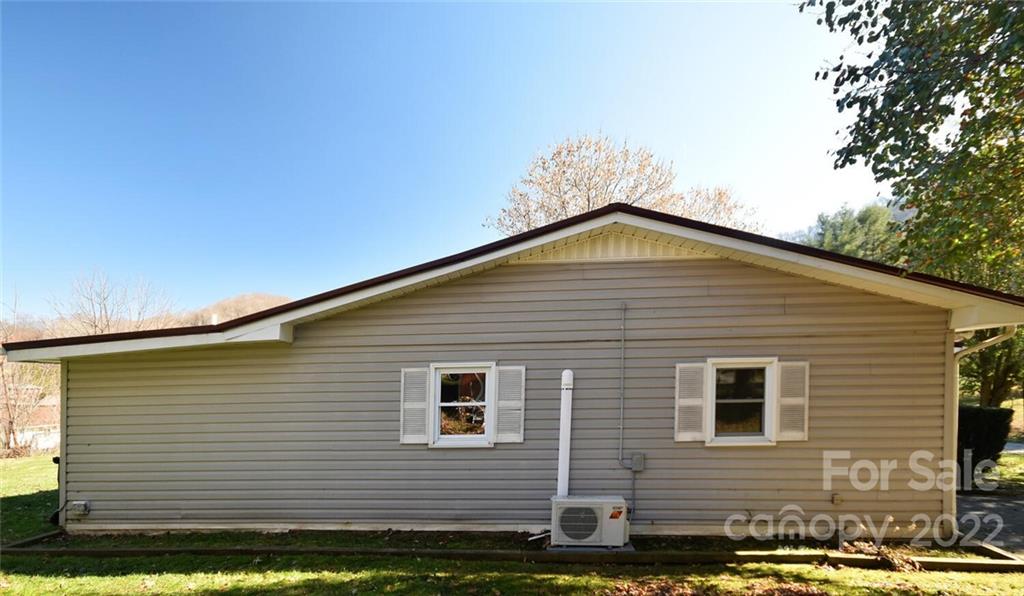 49 Farley Street Waynesville NC 28786