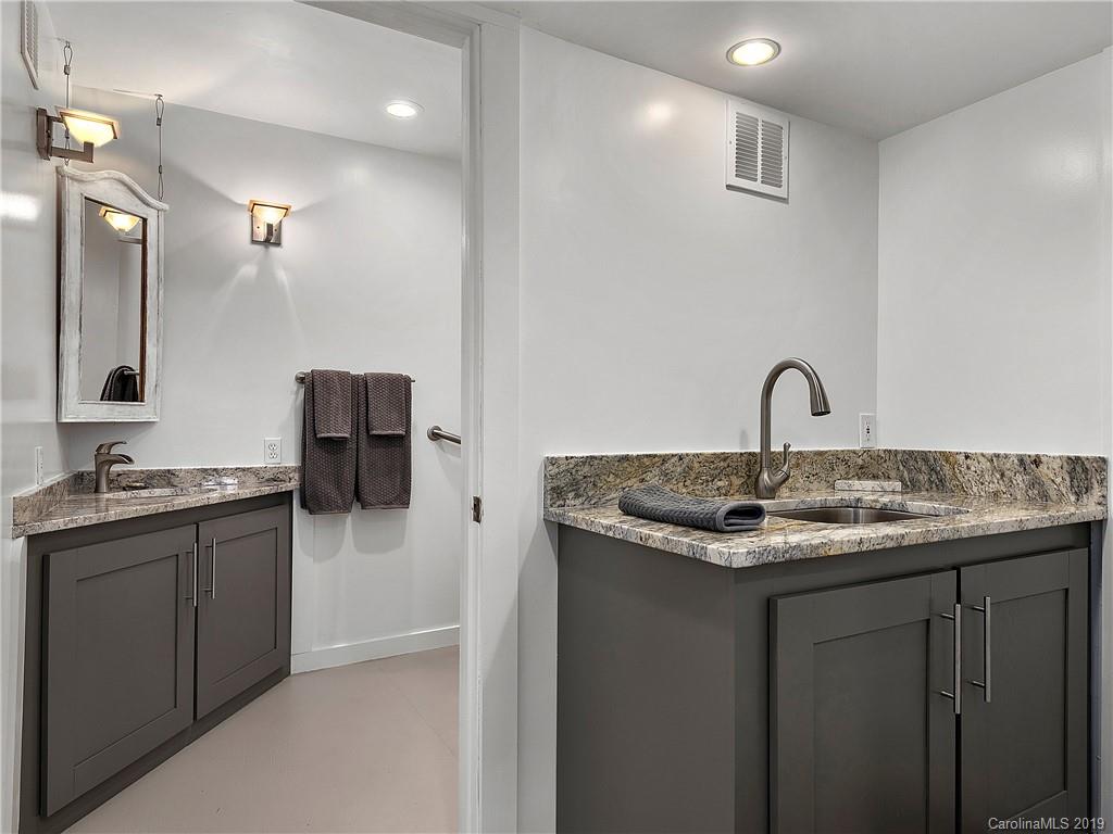 289 Independence Boulevard Asheville NC 28805