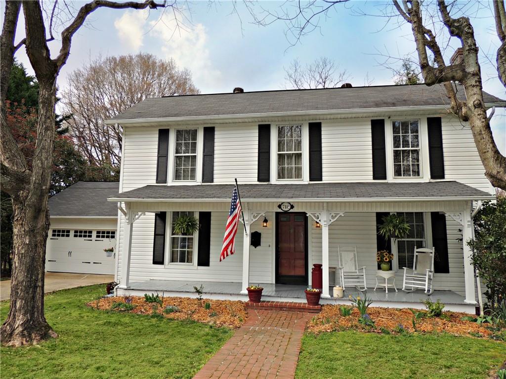 718 6th Avenue Nw Hickory NC 28601