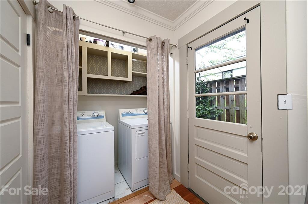 7 Oakland Street Weaverville NC 28787