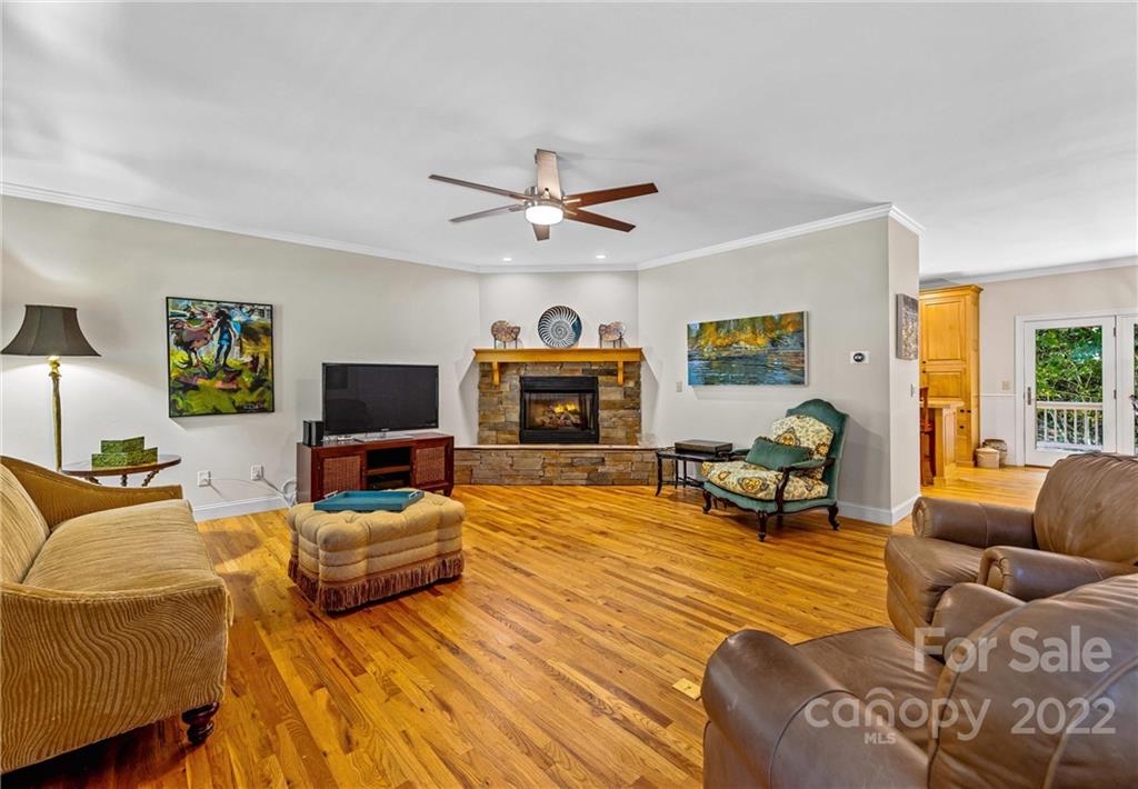 7 Ozark Spring Lane Asheville NC 28805
