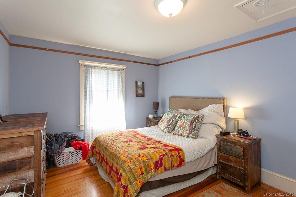 28 Blake Street Asheville NC 28801