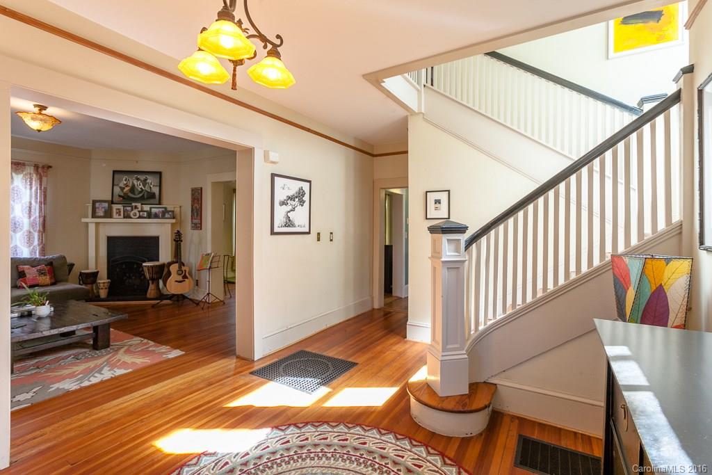 28 Blake Street Asheville NC 28801