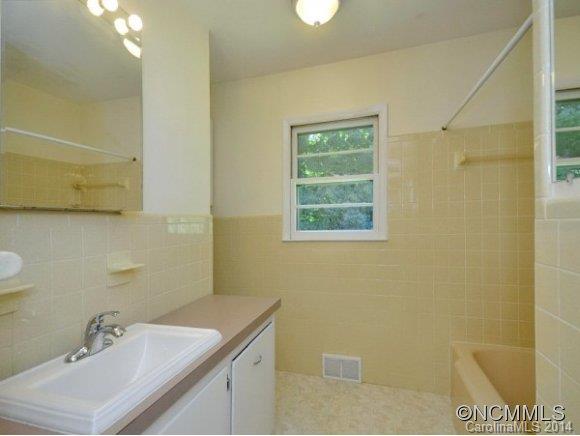 50 Knob Hill Road Asheville NC 28806