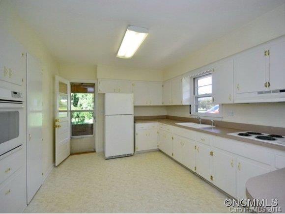 50 Knob Hill Road Asheville NC 28806