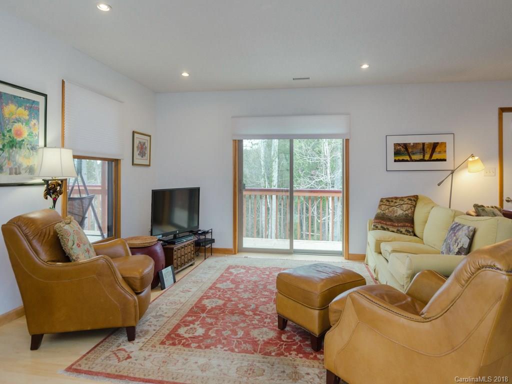 20 N Brittian Street Weaverville NC 28787