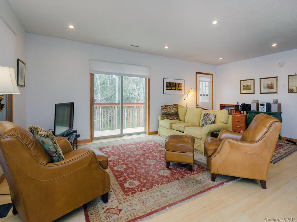 20 N Brittian Street Weaverville NC 28787