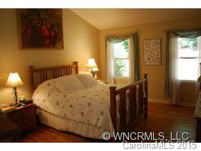 24 Valle Vista Drive Asheville NC 28804