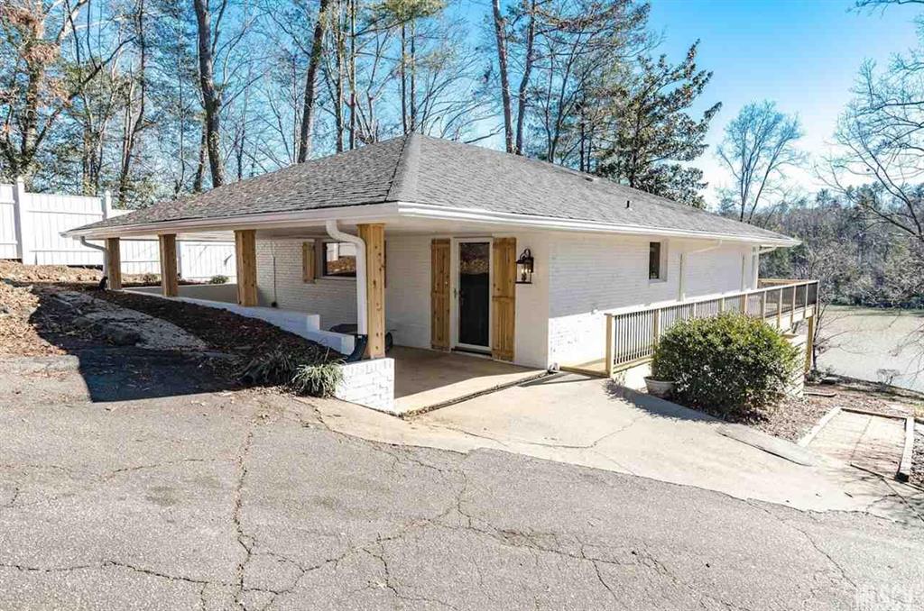 5295 Pineview Court Hickory NC 28601