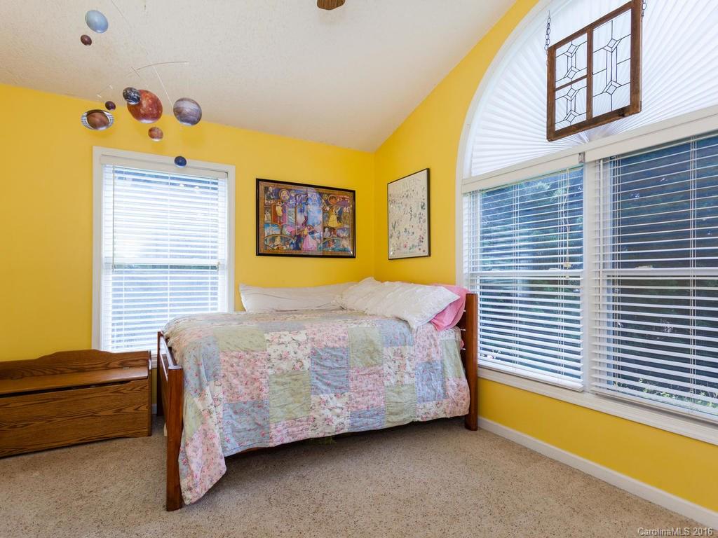 255 Mclean Road Weaverville NC 28787