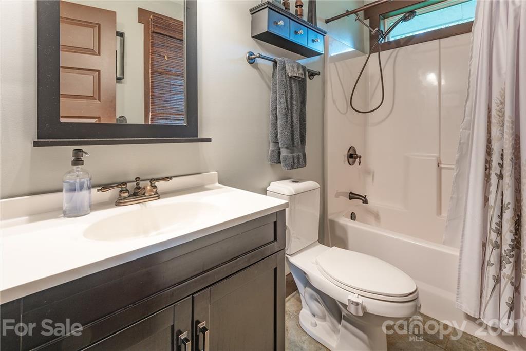 197 Tacoma Circle Asheville NC 28801