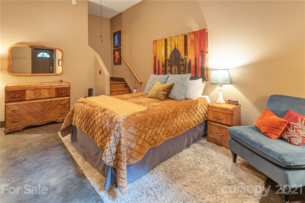 197 Tacoma Circle Asheville NC 28801