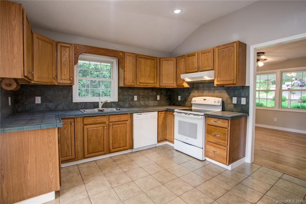23 Grandview Circle Asheville NC 28806