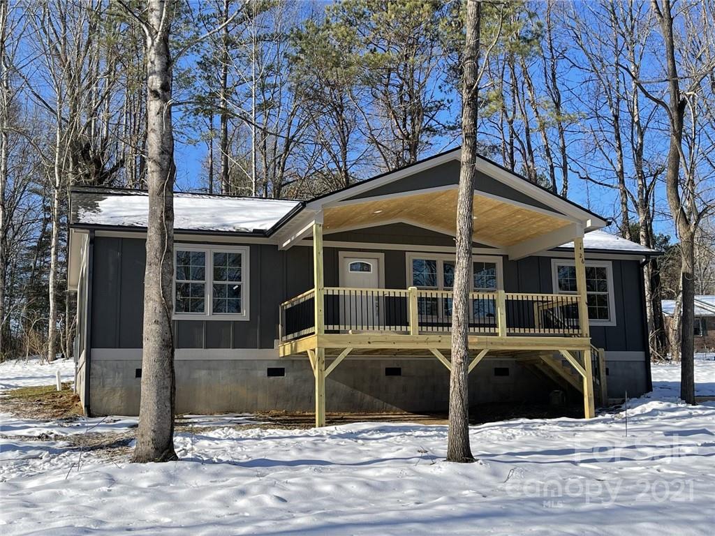 26 Walt Drive Hendersonville NC 28792