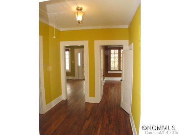 137 White Fawn Drive Asheville NC 28801