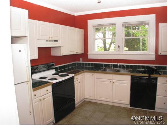 137 White Fawn Drive Asheville NC 28801