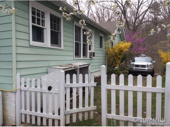 137 White Fawn Drive Asheville NC 28801