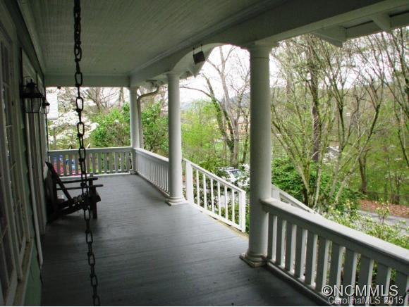 137 White Fawn Drive Asheville NC 28801