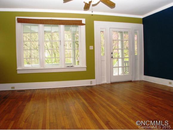 137 White Fawn Drive Asheville NC 28801