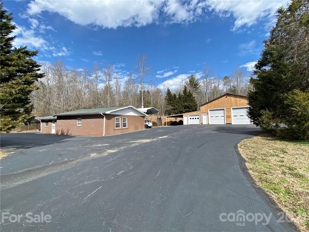 2728 Pax Hill Road Morganton NC 28655