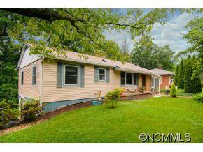 11 Waverly Court Asheville NC 28805