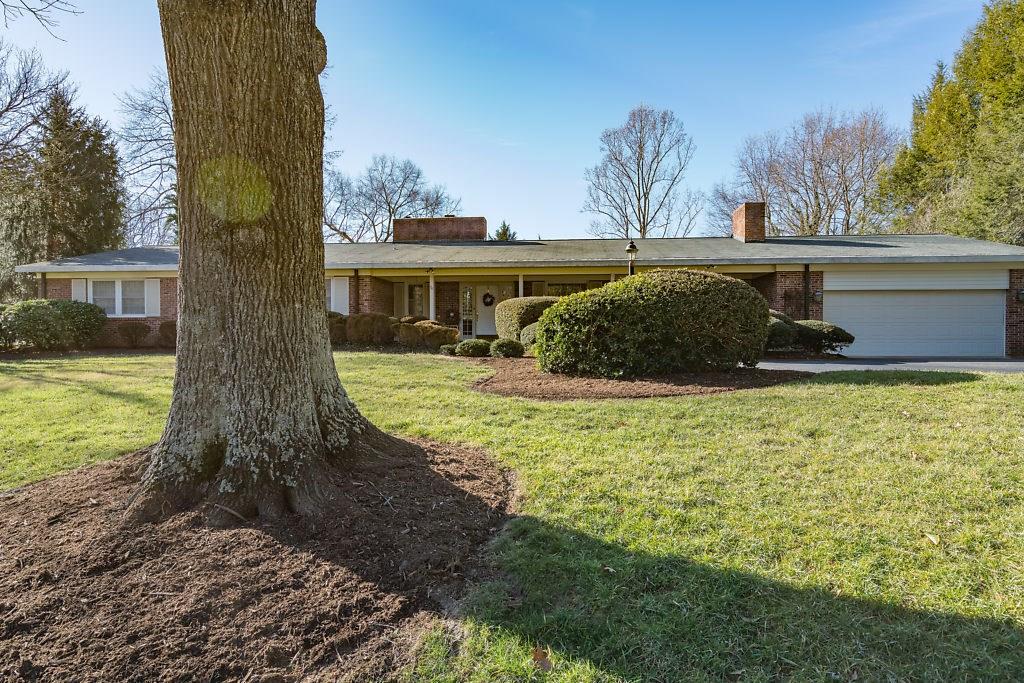 657 20th Avenue Drive NW Hickory NC 28601