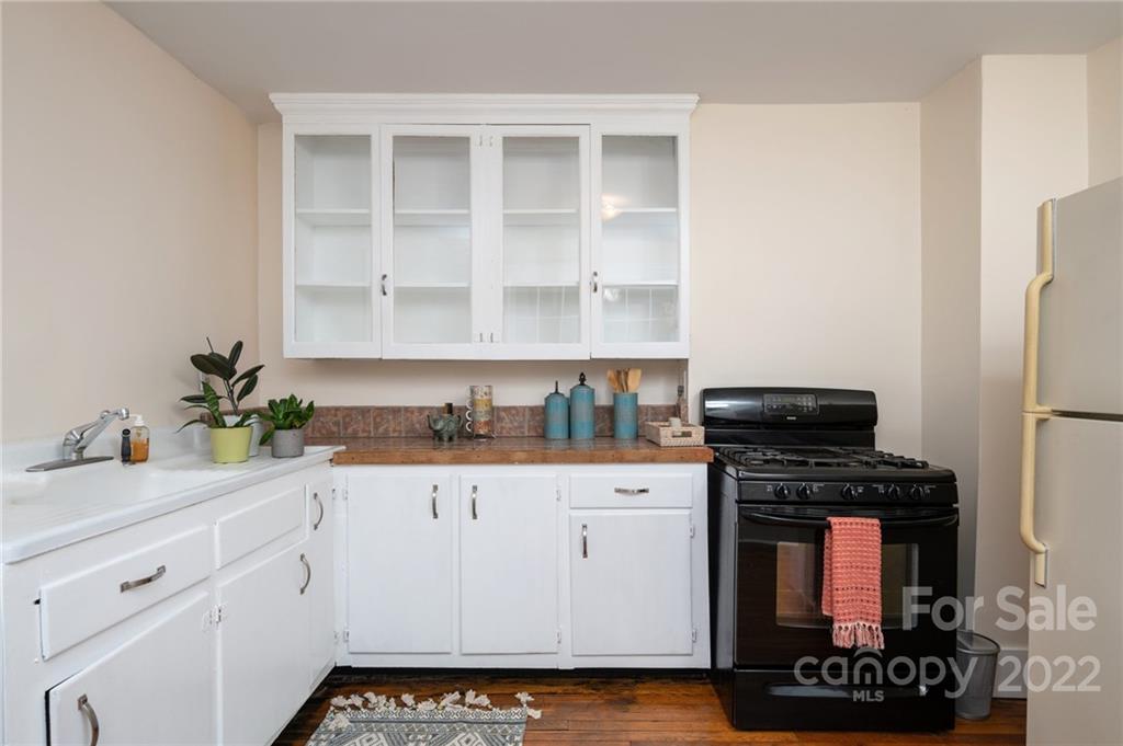 238 Forest Hill Drive Asheville NC 28803