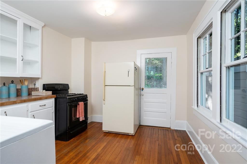 238 Forest Hill Drive Asheville NC 28803